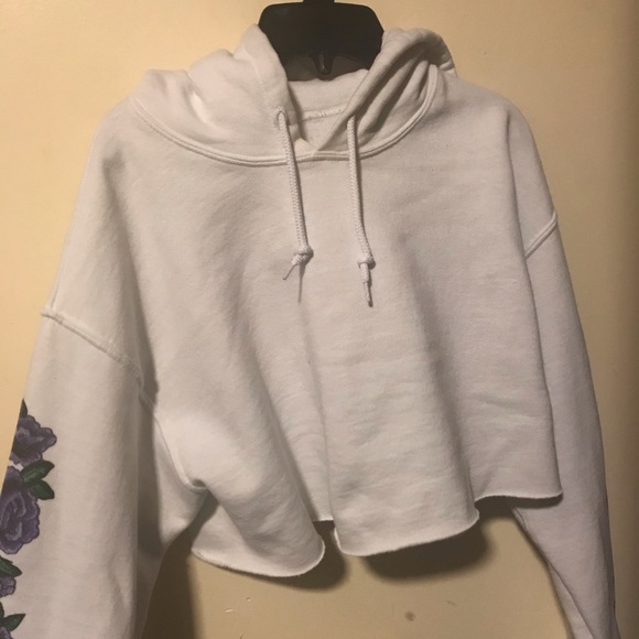 White cropped sweater - Picture 3 of 3